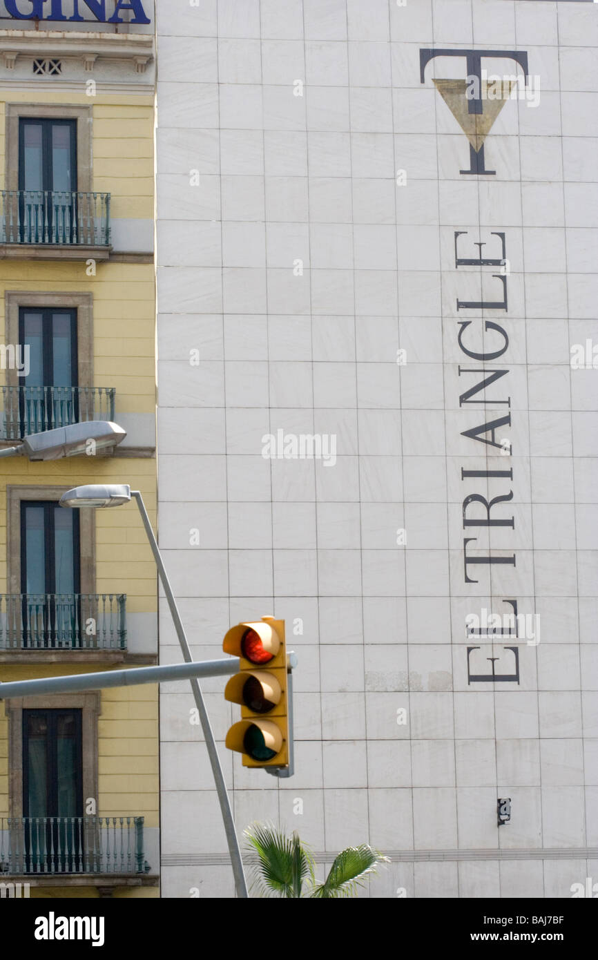 Triangle shopping centre hi-res stock photography and images - Alamy