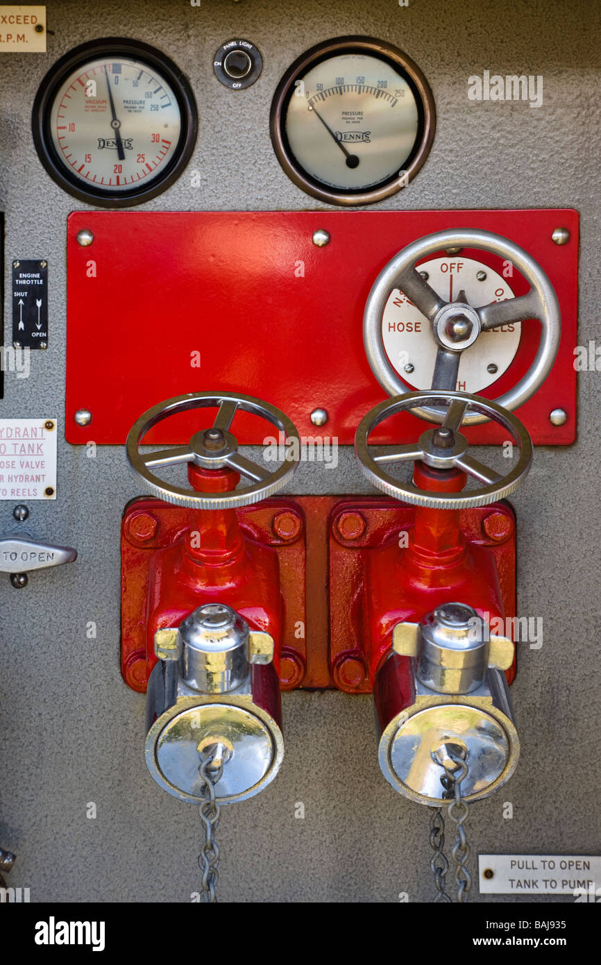 Fire engine dennis hires stock photography and images Alamy