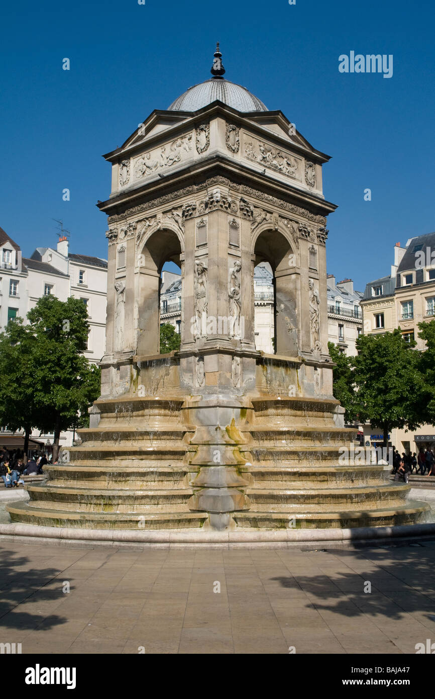 Fontaine des Saints Innocents (the Innoncents Fountain) Les Halles, Paris, France Stock Photo