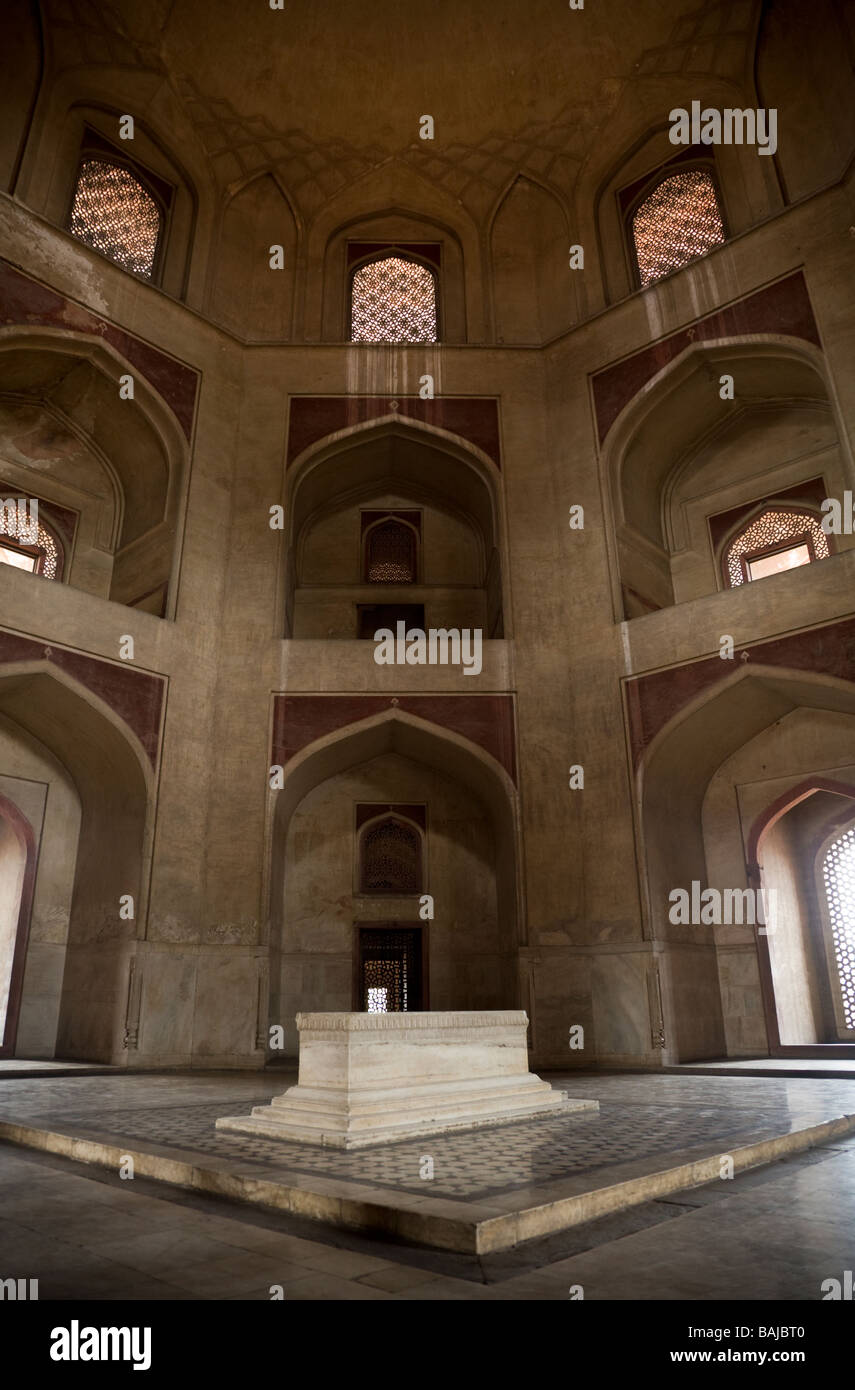 Humayan's tomb new delhi hi-res stock photography and images - Alamy