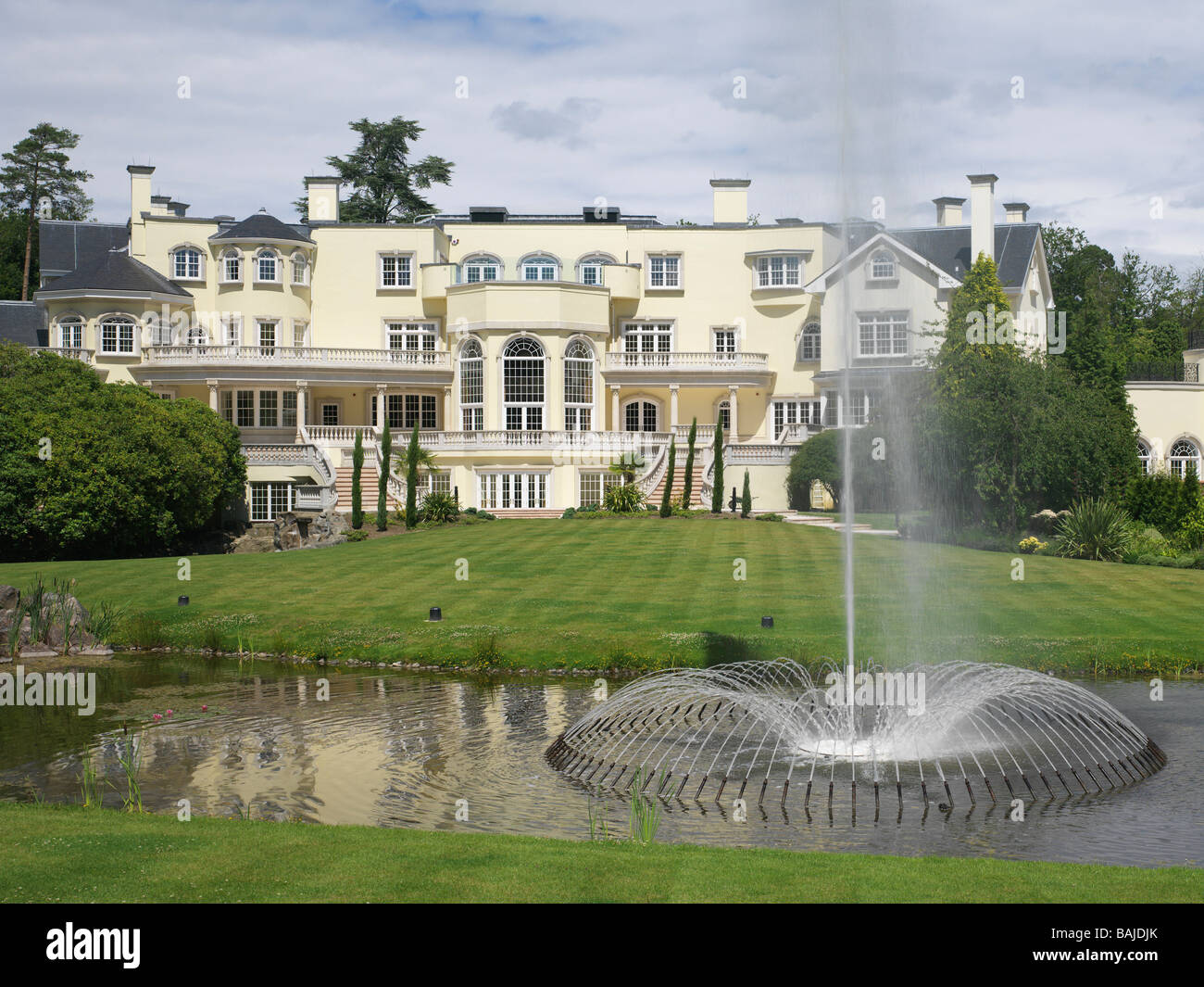 поместье updown court. дом updown court в англии. дом updown court в англии. апдаун. апдаун.