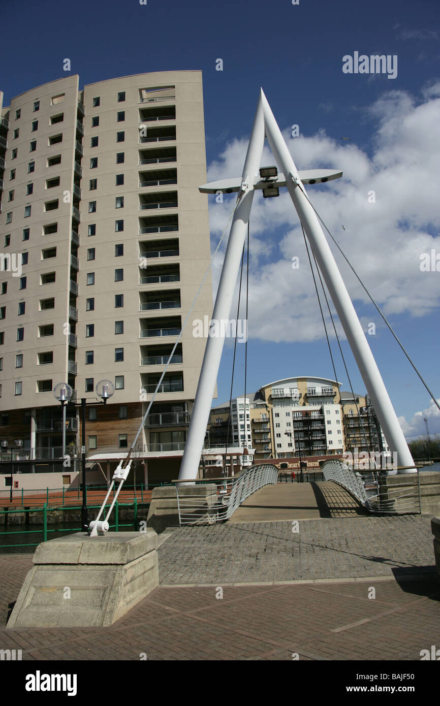 City of Cardiff, South Wales. Modern housing development in Cardiff’s East Bute Street. Stock Photo