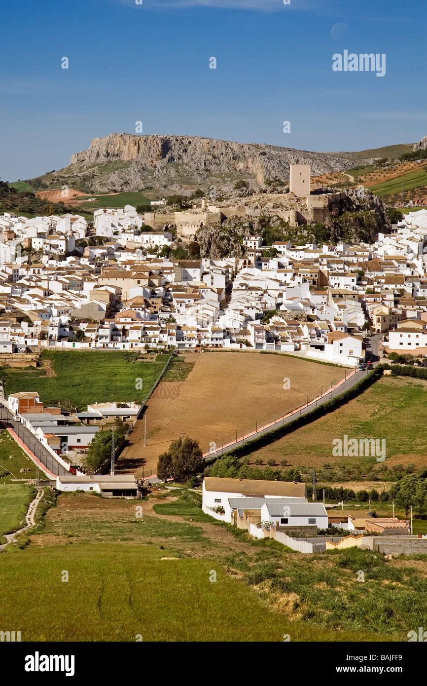 Panorámica de Cañete la Real Málaga Andalucía España Overview of Cañete la Real Malaga Andalusia Spain Stock Photo
