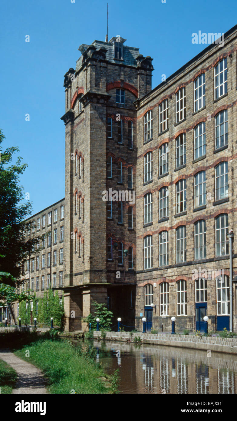 Clarence Mill by Macclesfield Canal, Bollington, Cheshire, England, UK