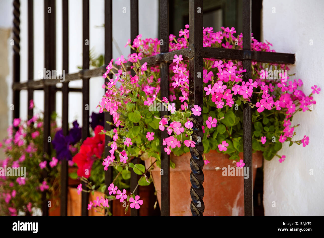 Zahara de la sierra andalousie espagne hi-res stock photography and ...