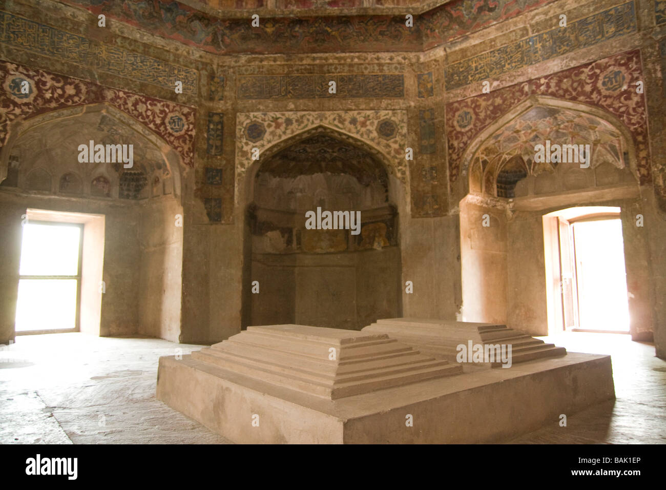 india-uttar-pradesh-agra-the-chini-ka-rauza-tomb-of-allama-afzal-khan