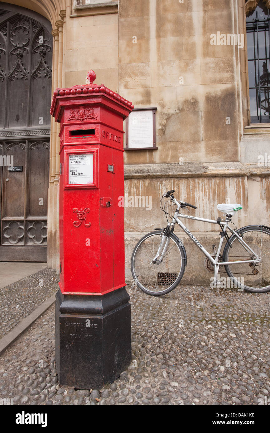Victorian pillar box Cambridge city England Stock Photo
