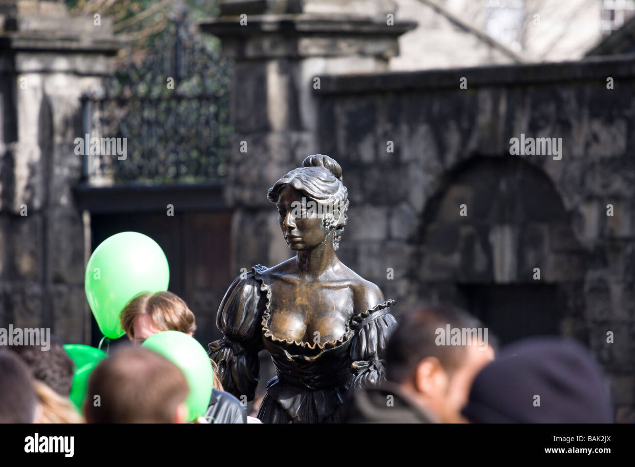 private molly oquinn st patricks day pub trio