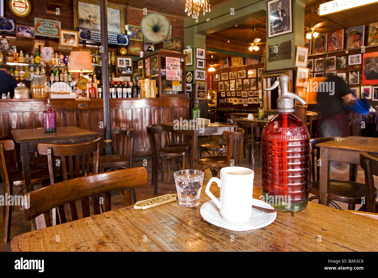 Cafe la perla hi-res stock photography and images - Alamy