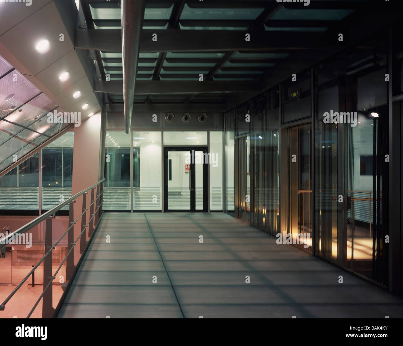 Lloyds of london interior hi-res stock photography and images - Alamy