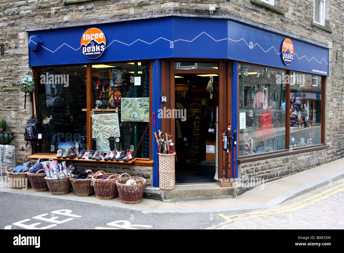 Three Peaks Outdoor Leisure shop, Hawes, North Yorkshire Stock Photo