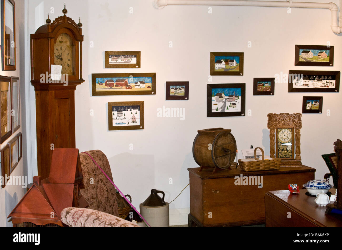 Antique clock shop hires stock photography and images Alamy