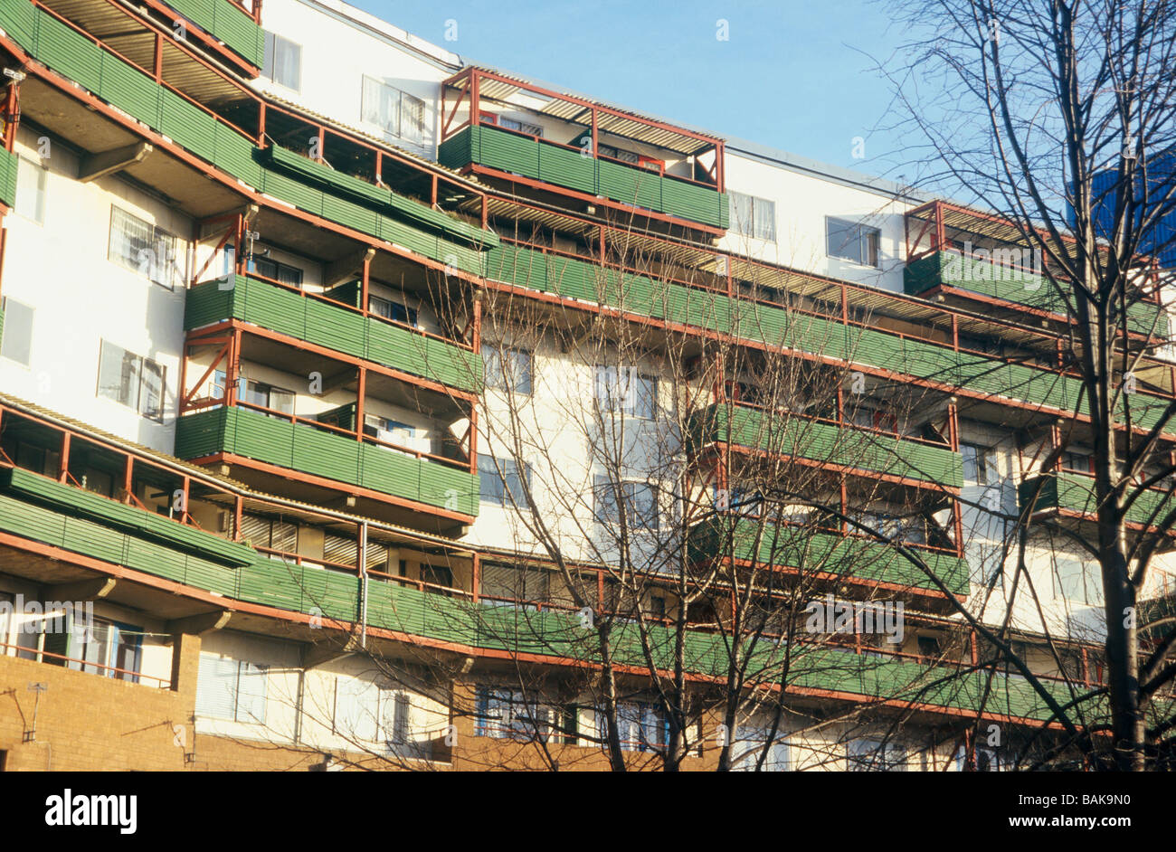 byker wall exterior detail of flats Stock Photo Alamy
