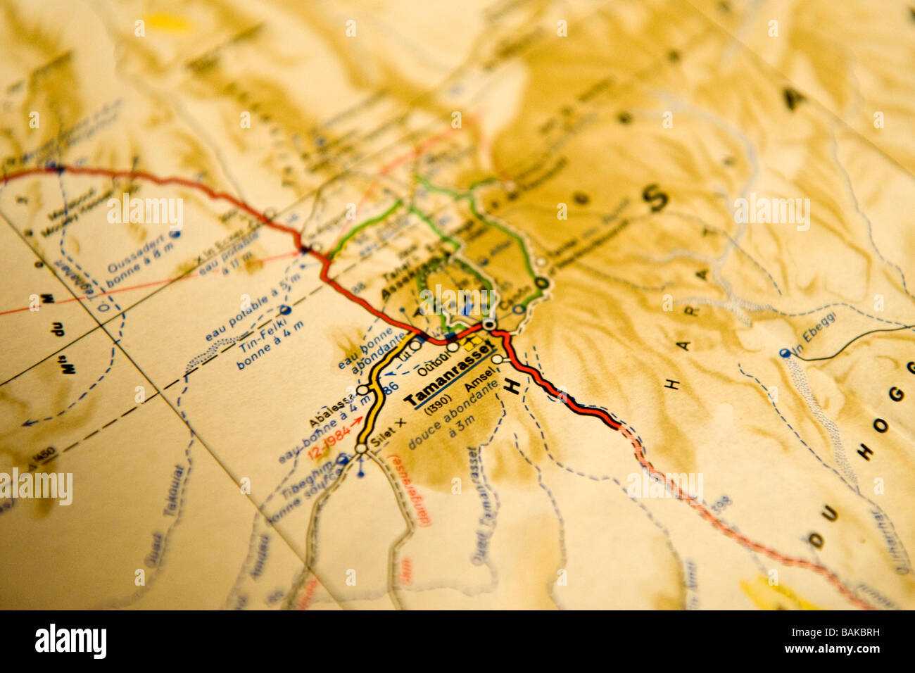 Deserts of the world map hi res - Routes And Maps BAKBRH 