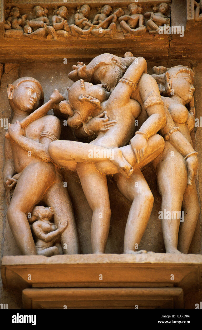 India, Madhya Pradesh State, Khajurao, Khandariya Temple, Kamasutra posture Stock Photo