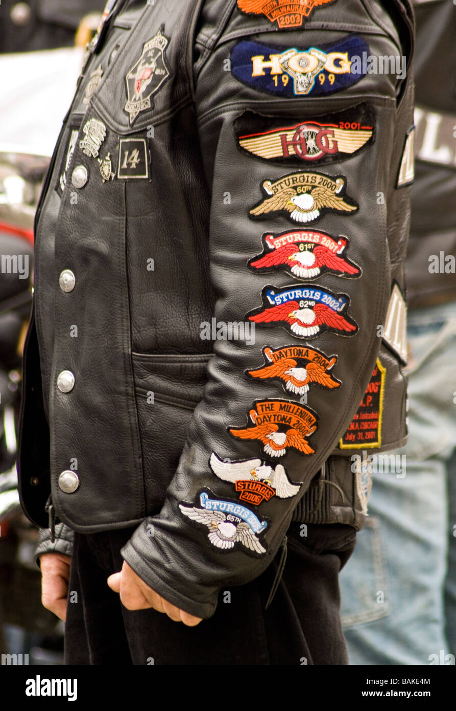 Patches jacket fotografías e imágenes de alta resolución - Alamy