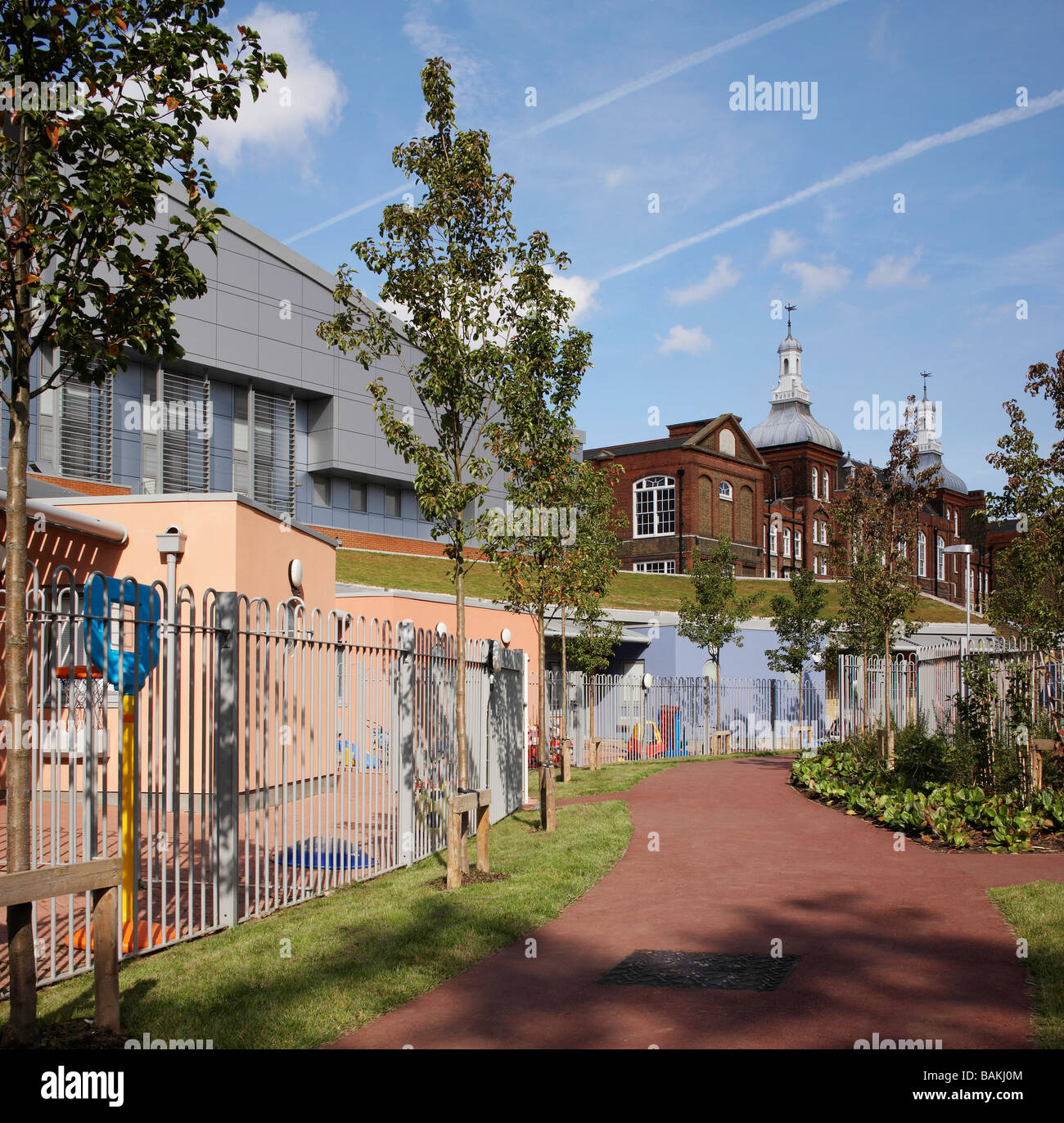 HUNGERFORD BRIDGE SCHOOL, SMC CORSTORPHINE AND WRIGHT, LONDON, UNITED