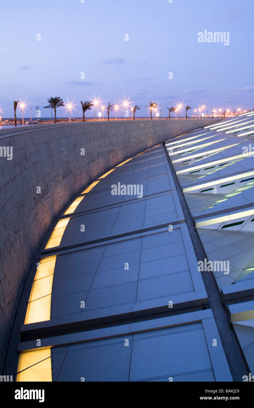 ALEXANDRIA LIBRARY, SNOHETTA, ALEXANDRIA, EGYPT Stock Photo