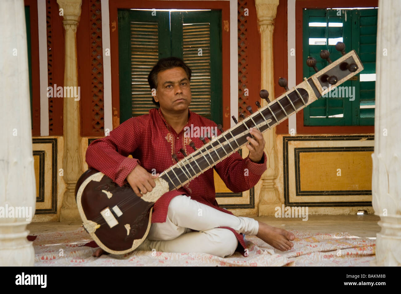 India sitar hires stock photography and images Alamy