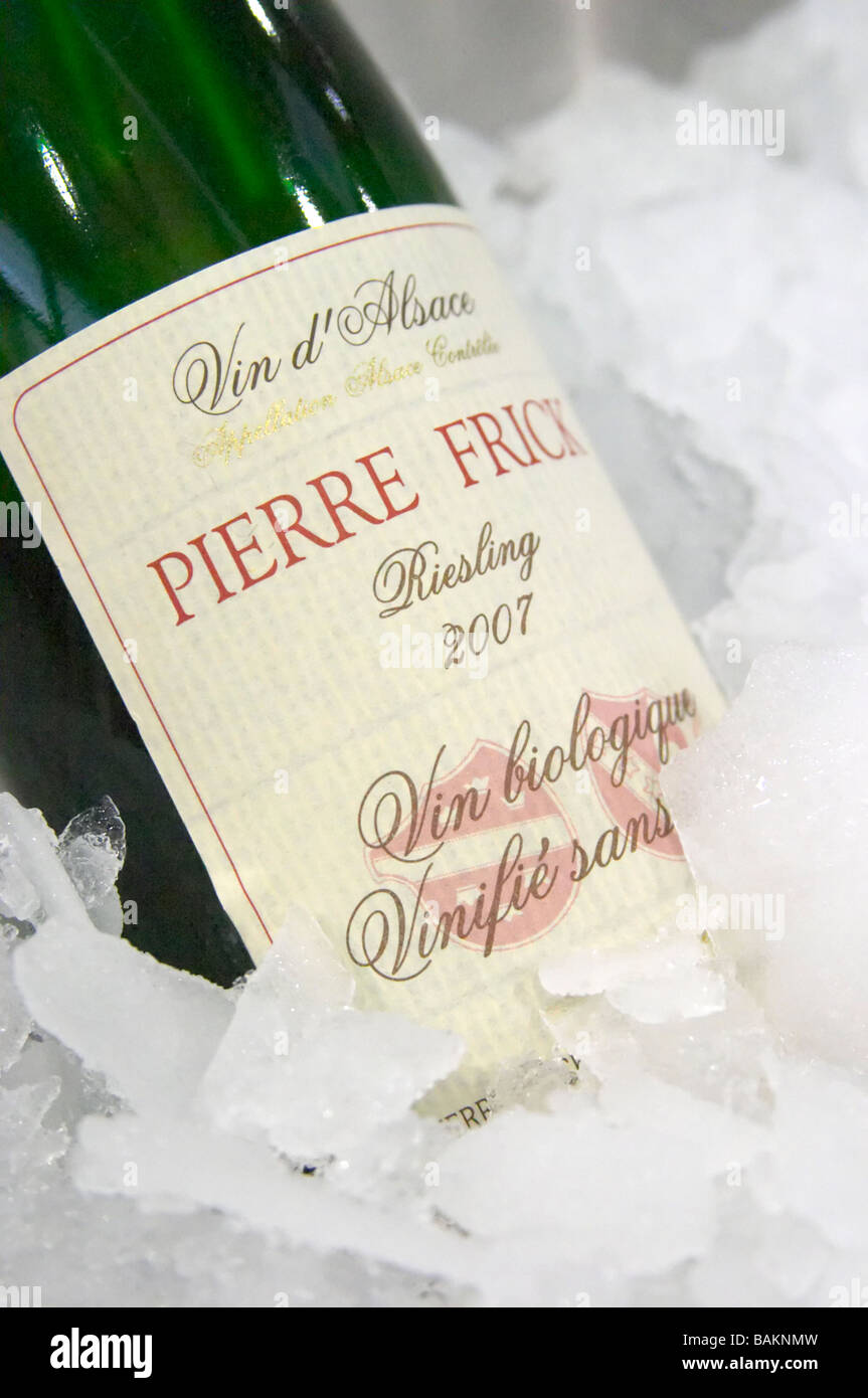 ice bucket riesling 2007 organic without sulphur on label domaine pierre frick pfaffenheim alsace france Stock Photo