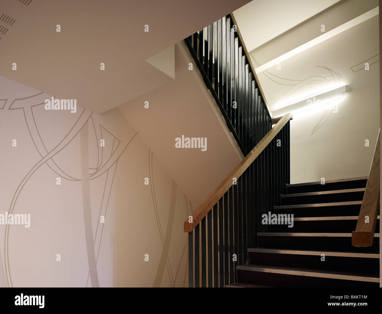 PORTOBELLO DOCK PORTOBELLO LOFTS, STIFF AND TREVILLION ARCHITECTS