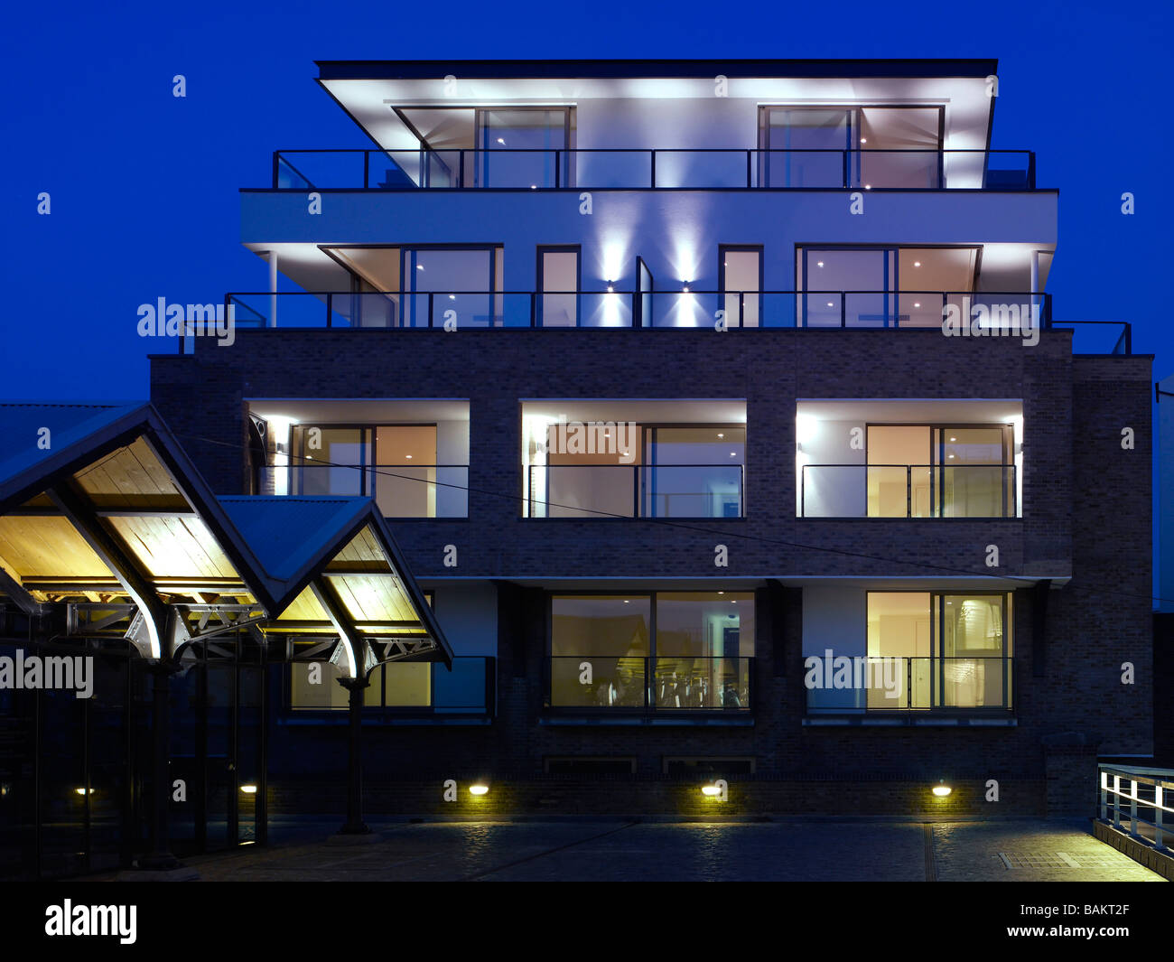 PORTOBELLO DOCK PORTOBELLO LOFTS, STIFF AND TREVILLION ARCHITECTS