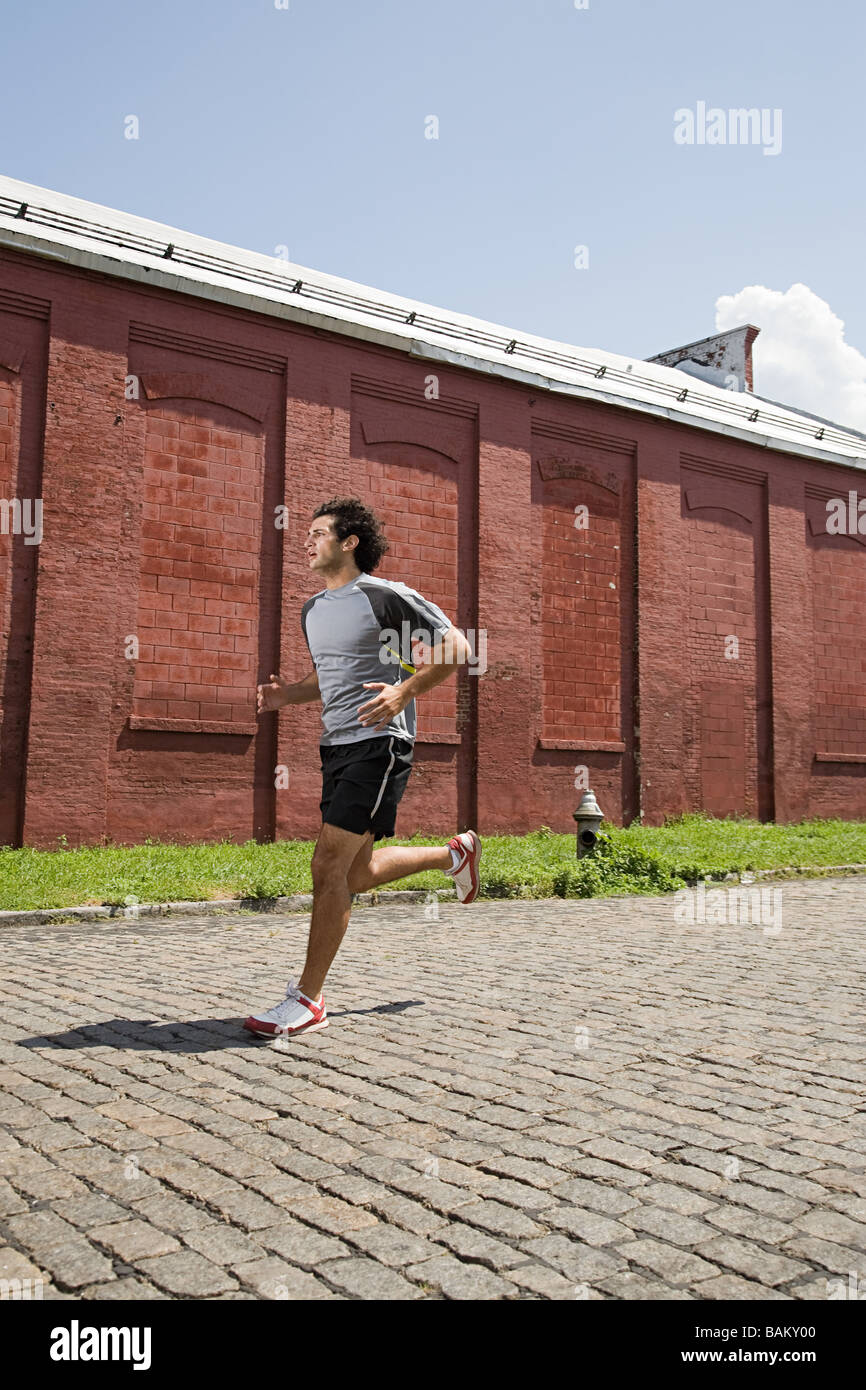 Running Single Man Single man running hi-res stock photography and images - Alamy
