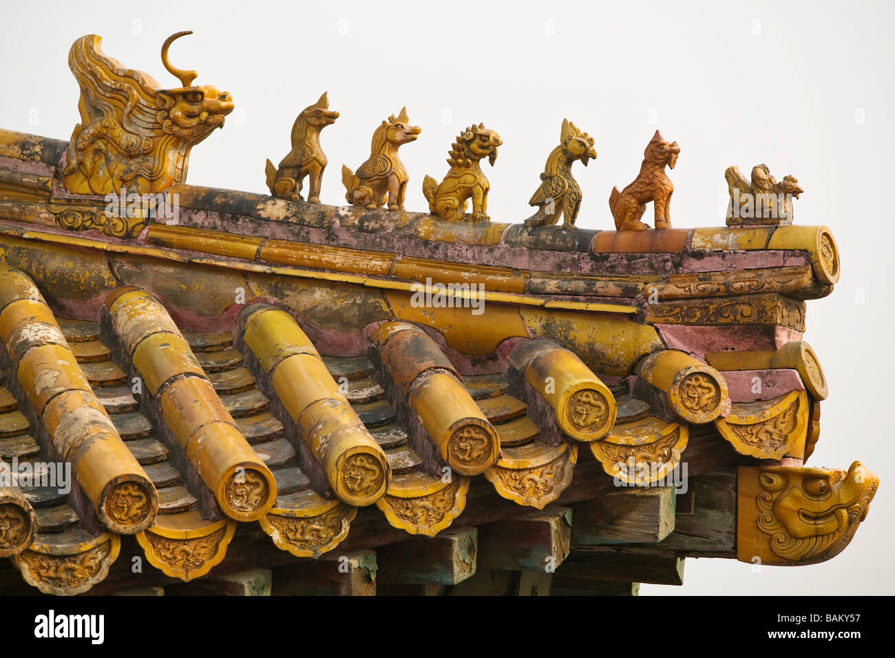 Roof in forbidden city beijing Stock Photo - Alamy