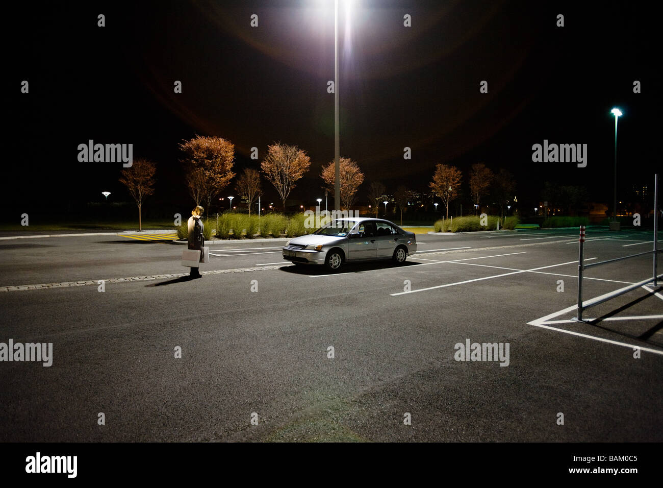 Woman Street Night Alone High Resolution Stock Photography and Images ...