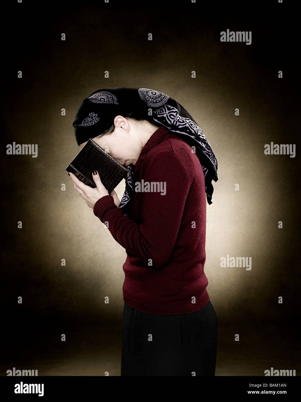 A jewish woman praying Stock Photo