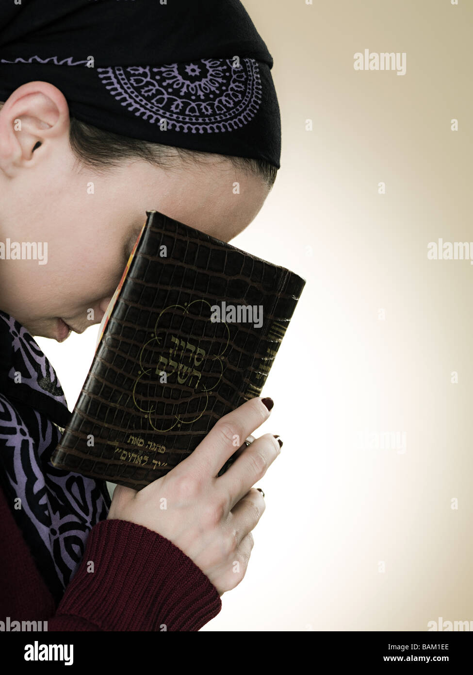 A jewish woman praying Stock Photo