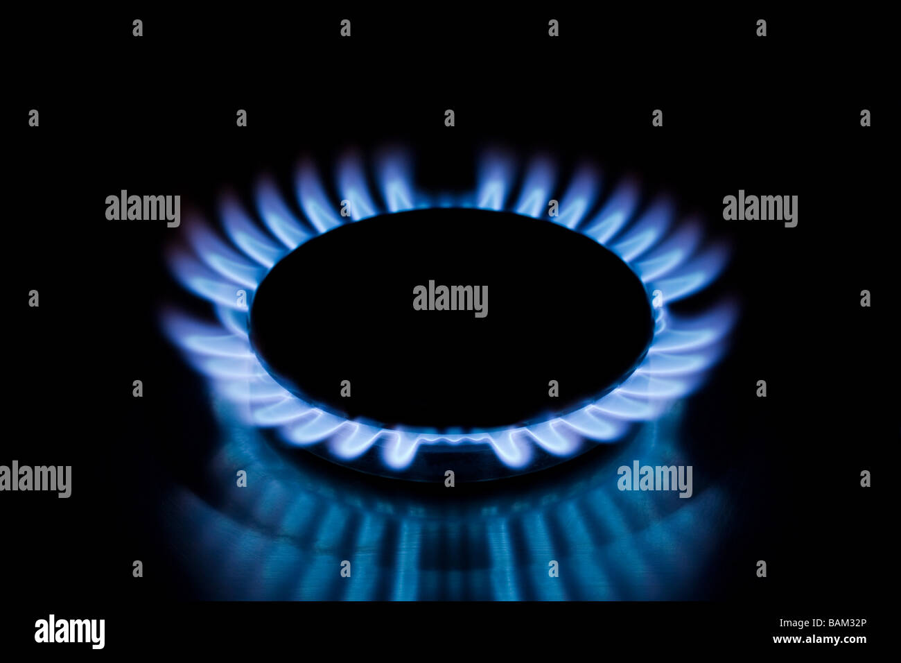 Fire on hob hires stock photography and images Alamy