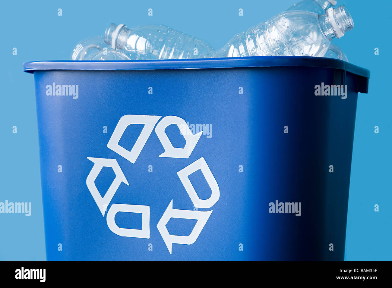Blue plastic bin hi-res stock photography and images - Alamy