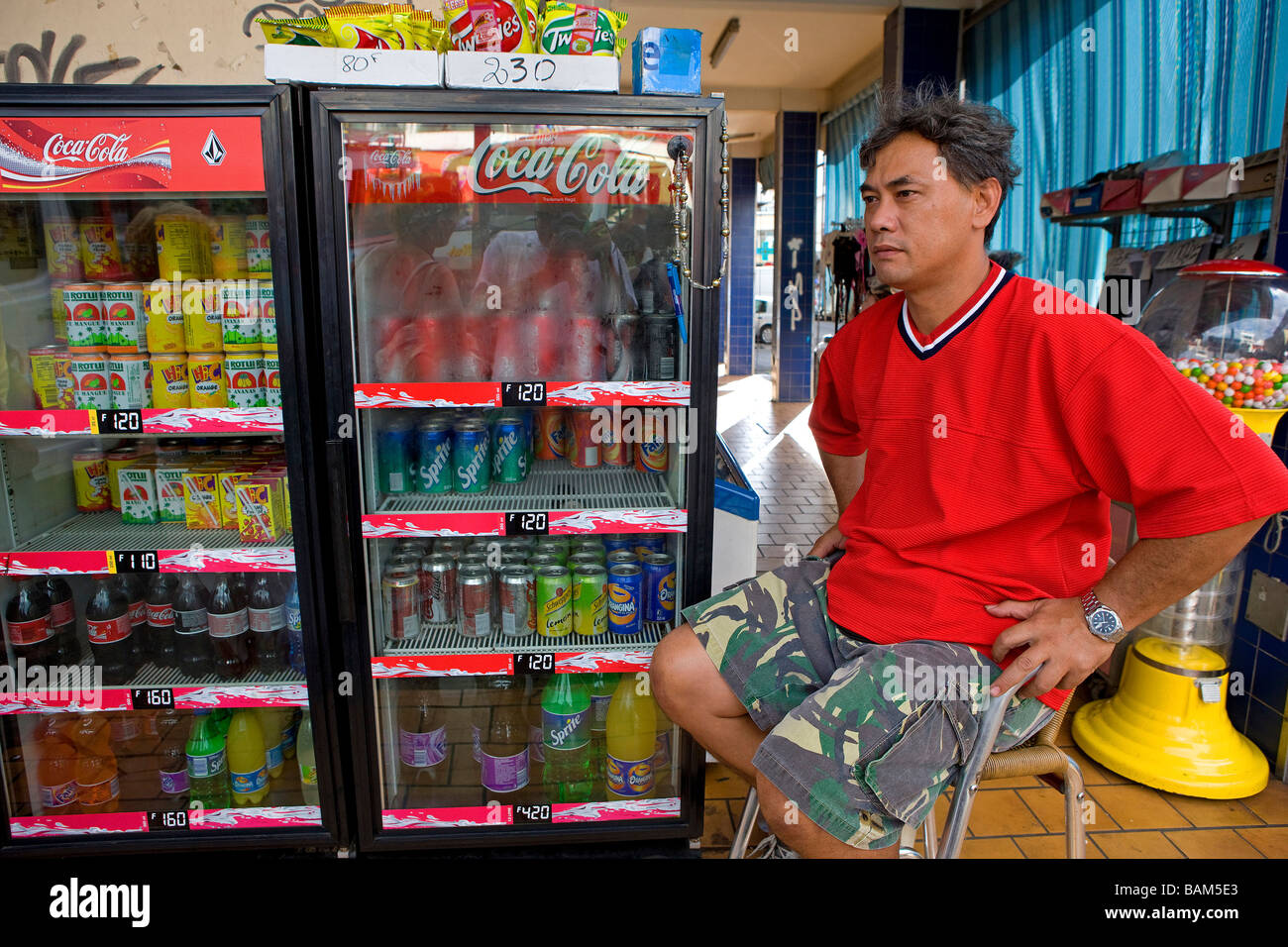 France, French Polynesia, Society Archipelago, Windward Islands, Tahiti, Papeete, market, drinks