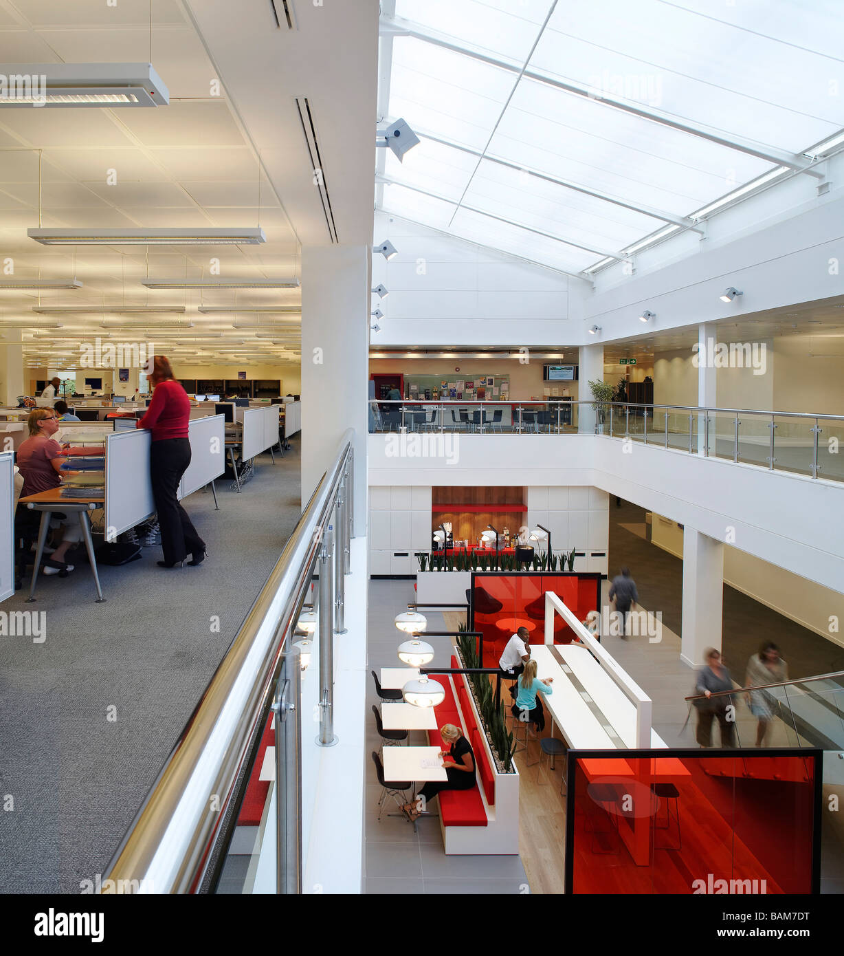 JOHNSON & JOHNSON HEADQUARTERS, TP BENNETT, HIGH WYCOMBE, UNITED ...