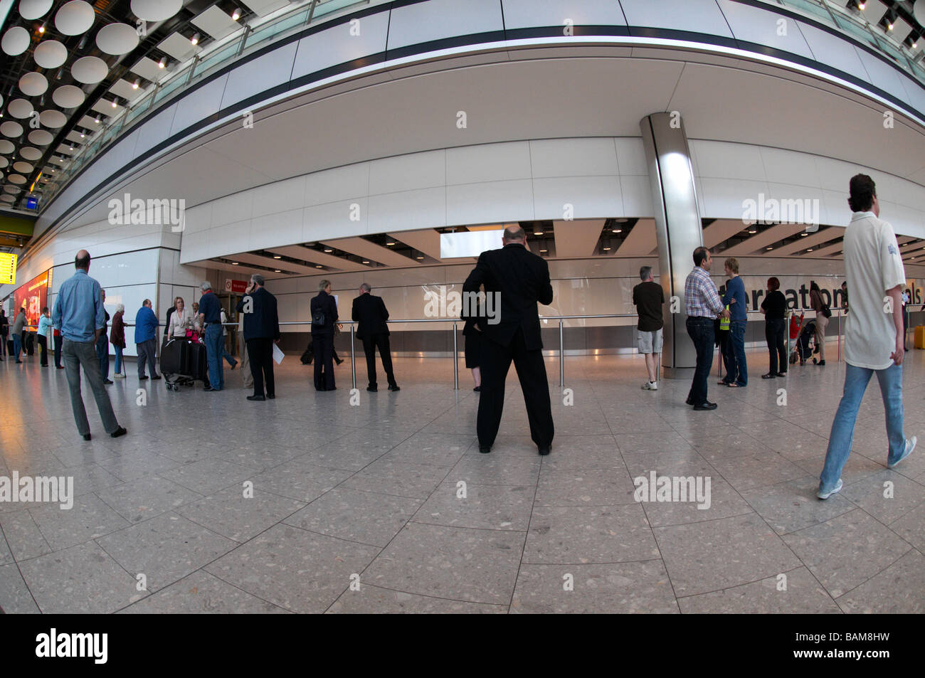 Arrivals London Heathrow Terminal 5 Stock Photo Alamy