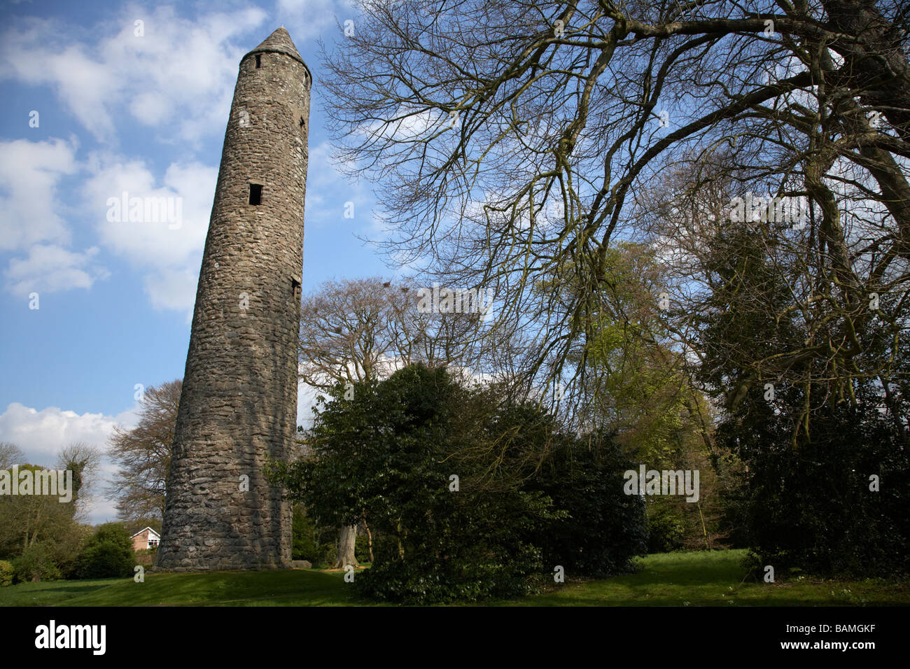 antrim-round-tower-hi-res-stock-photography-and-images-alamy