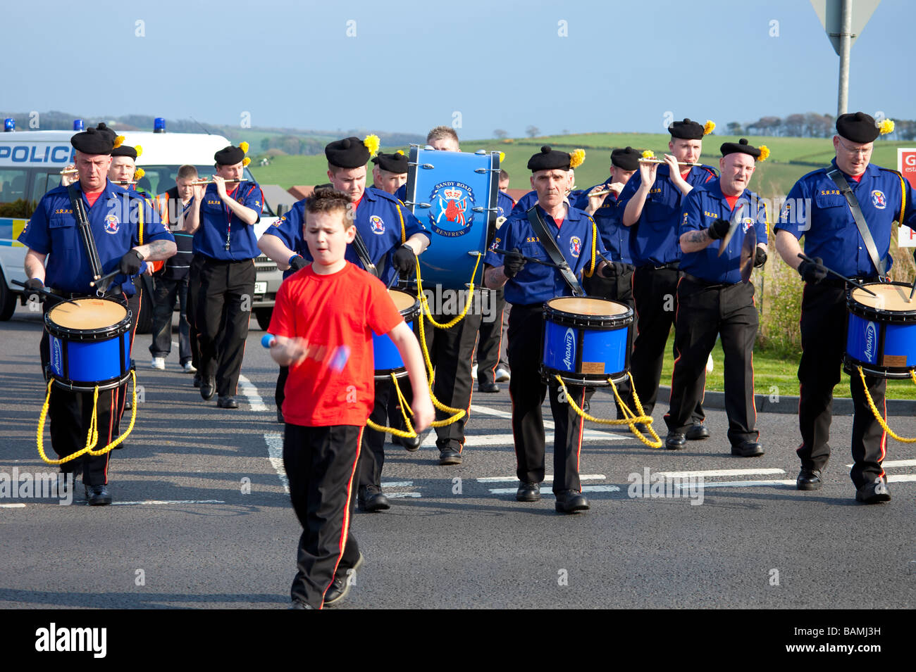 Sandy Road Flute Band from Renfrew marching in Dalry, Ayrshire Stock Photo