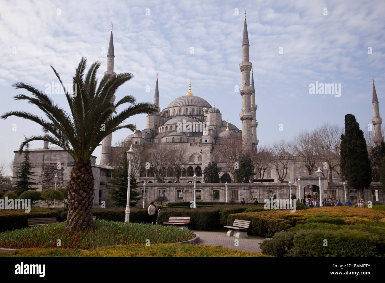 Blue mosque exterior Istanbul, Turkey Stock Photo - Alamy, image size:1300x956