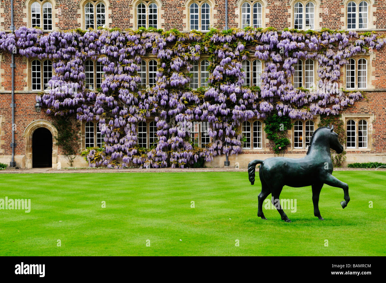 Jesus college cambridge statue hires stock photography and images Alamy