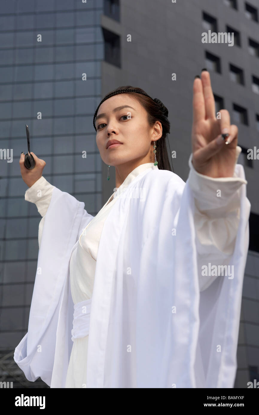 Ancient chinese warrior woman hi-res stock photography and images - Alamy
