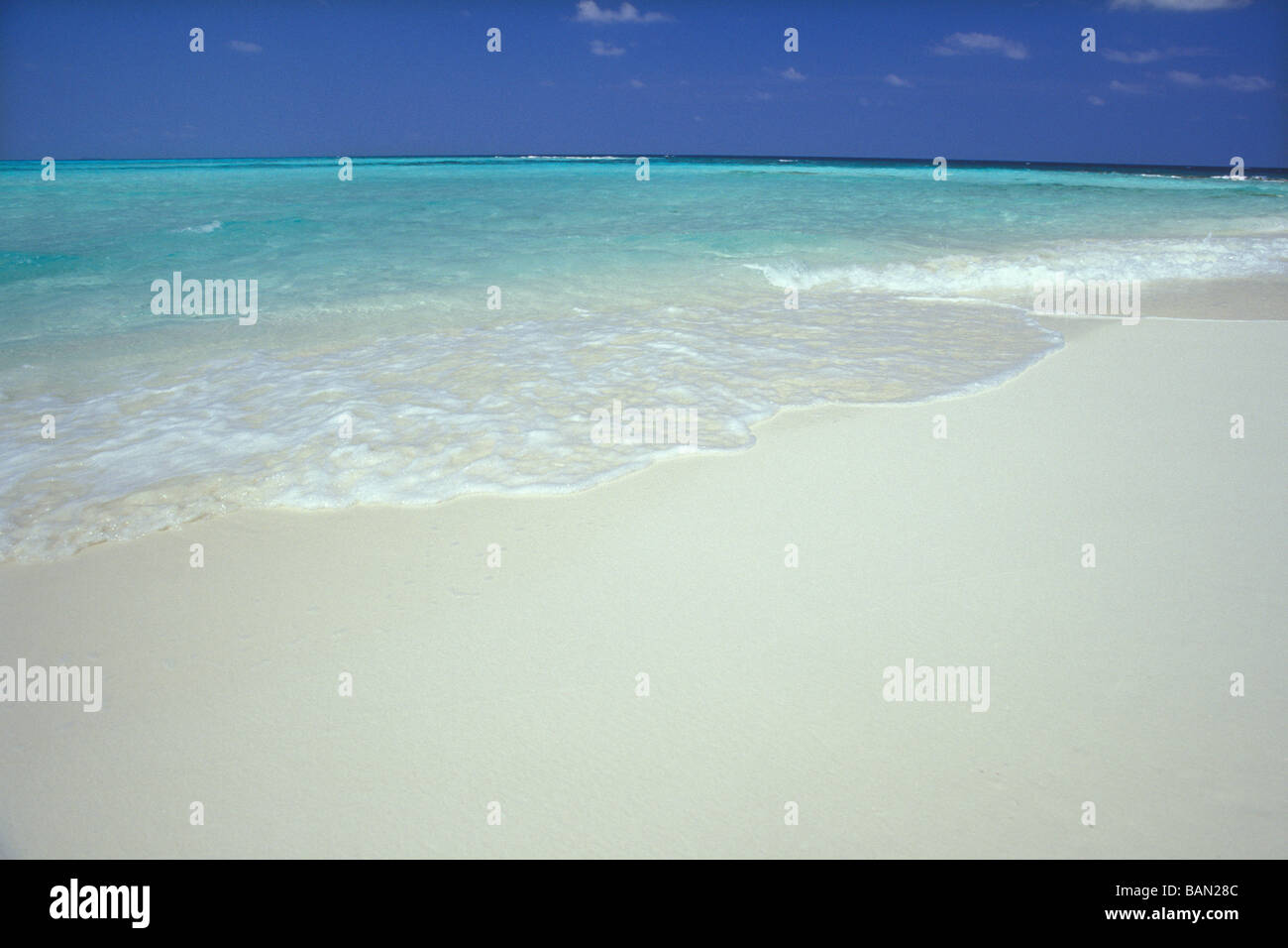 Lonely Sand Beach Maayafushi Ari Atoll Maldives Stock Photo