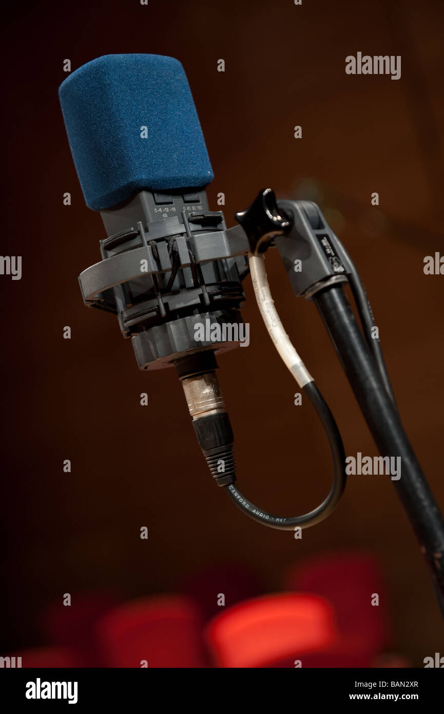 A professional quality microphone in a recording studio Stock Photo Alamy