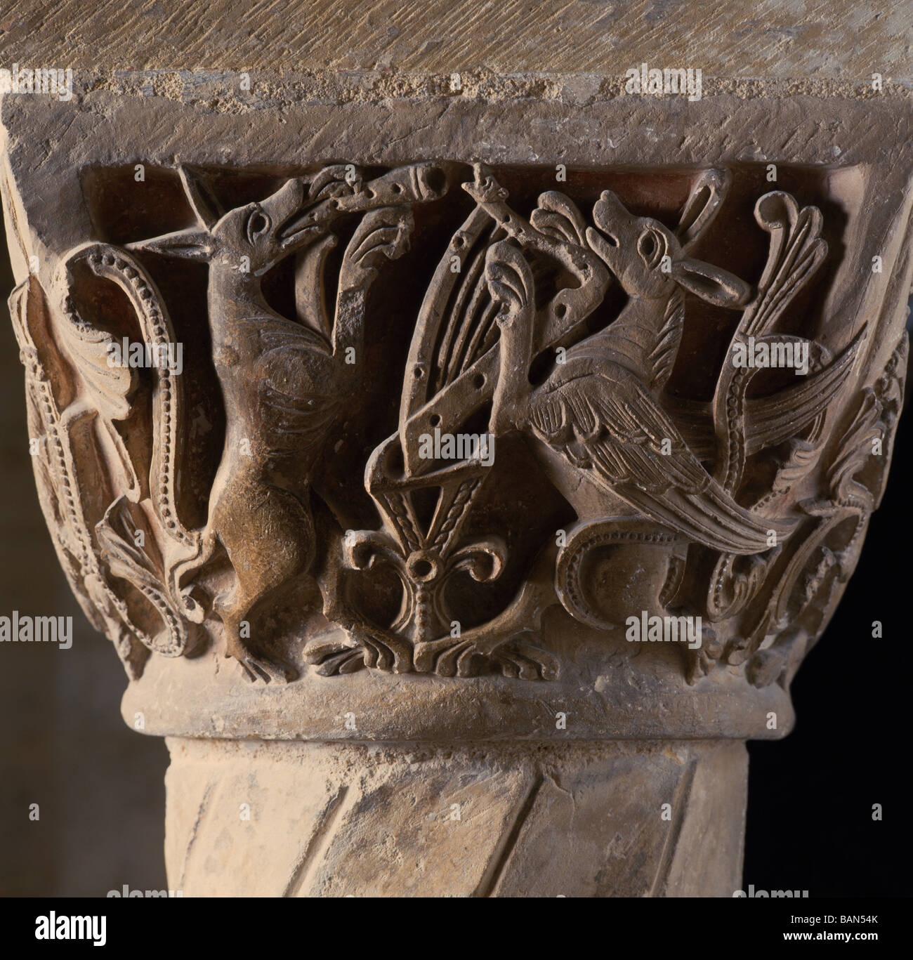 Canterbury Cathedral. Capital in the crypt showing beasts making music Stock Photo