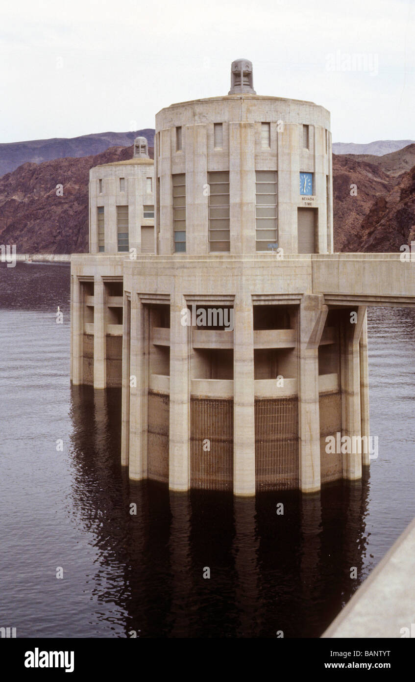 Water intake tower Hoover Dam Nevada Arizona desert USA power generate electric green renew clean hydro Lake Mead Stock Photo
