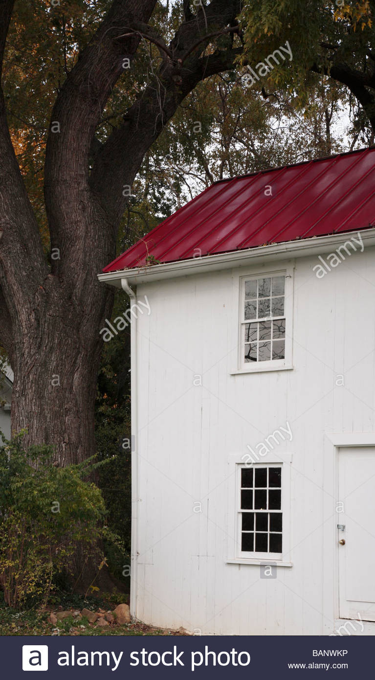 Old White House With A Red Tin Roof At Bohrer Park In Gaithersburg