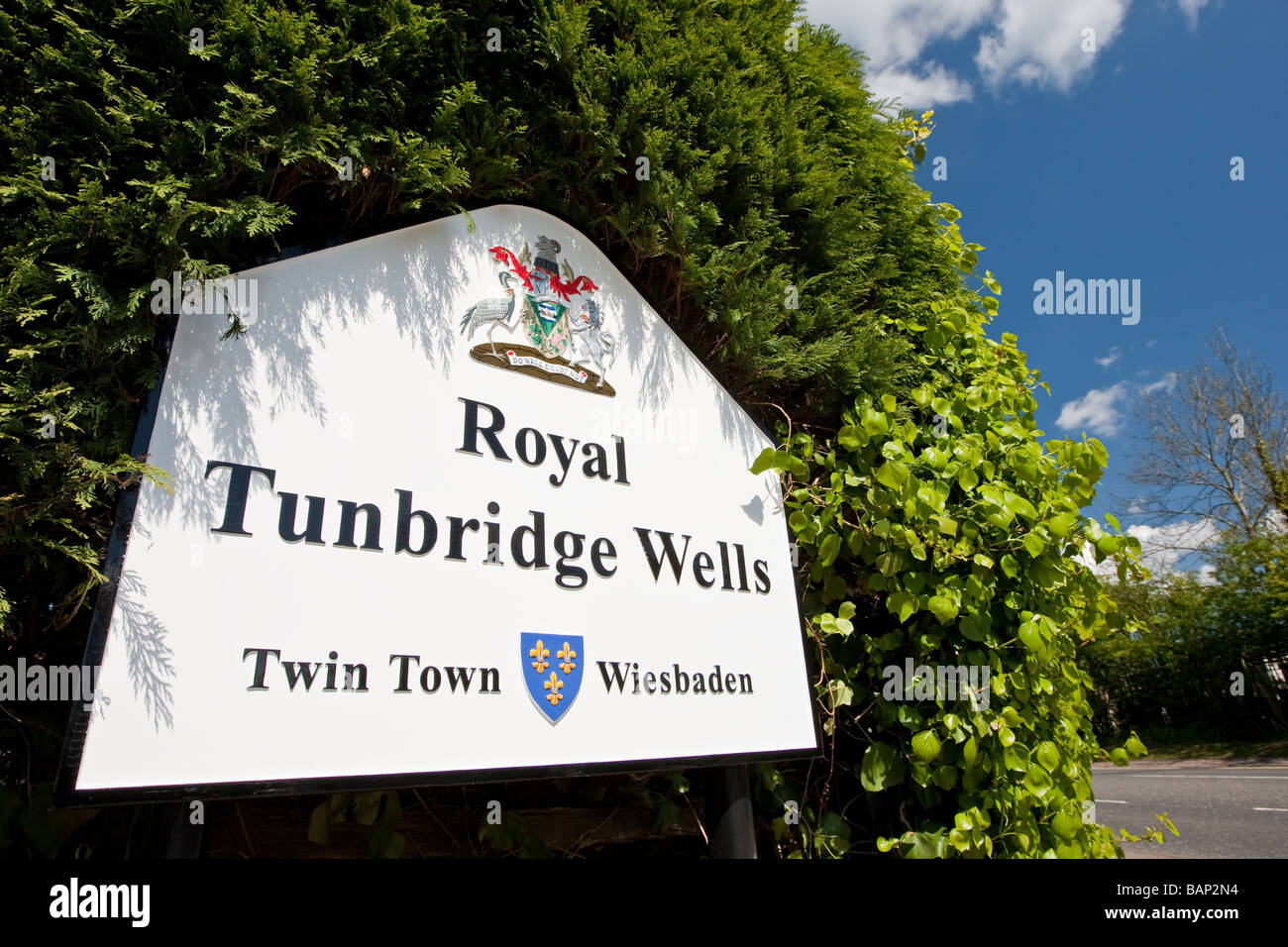 New Town entry sign for Royal Tunbridge Wells Stock Photo