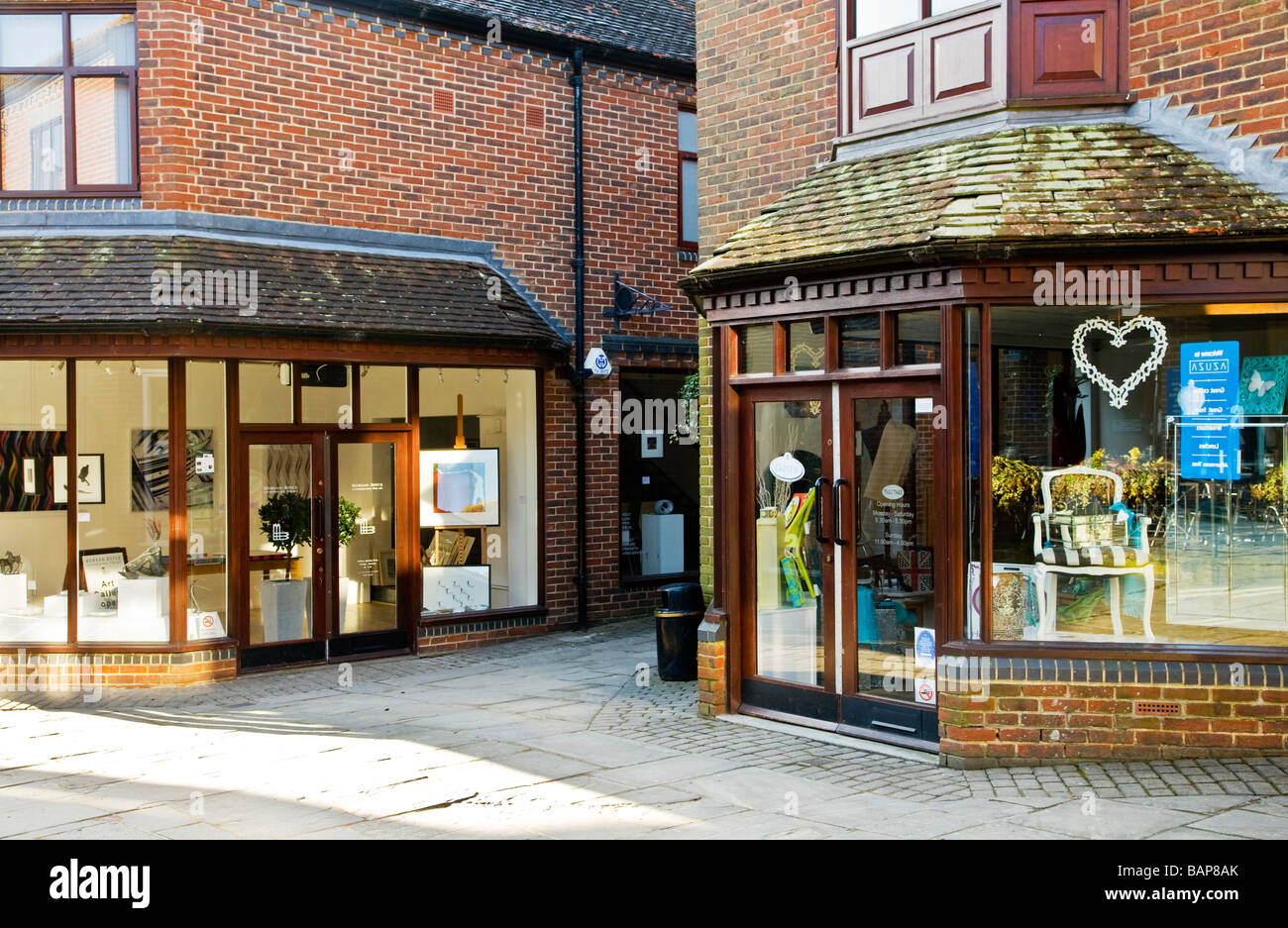 Art gallery and gift shop in Hughenden Yard a pedestrianised area of upmarket shops and cafes Marlborough Wiltshire England UK Stock Photo