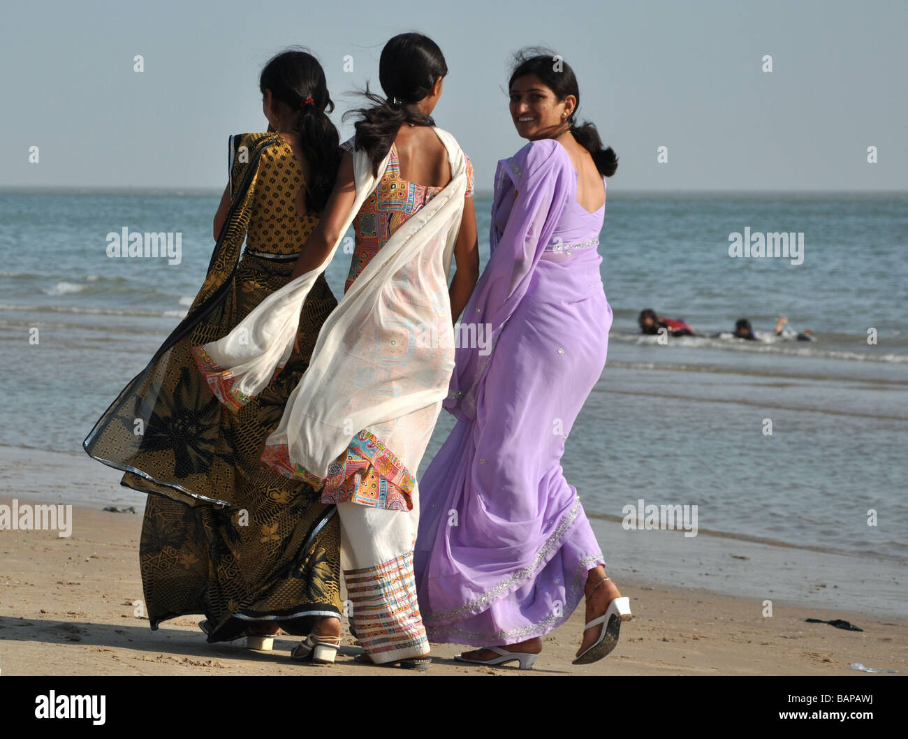 Mujeres que follan, aldea de Banni, Kutch, Gujrat, India Fotografía de  stock - Alamy