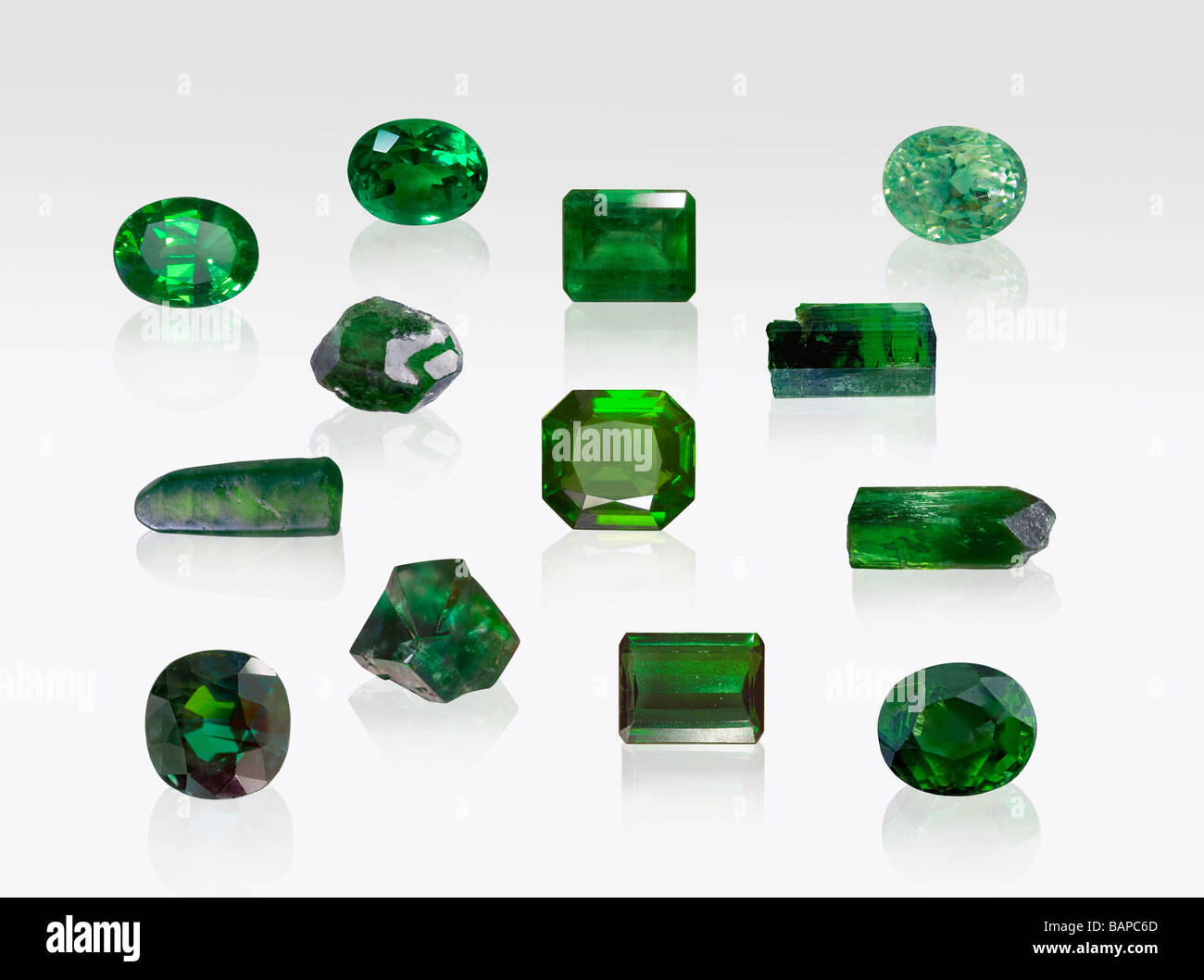 Green gemstones hi-res stock photography and images - Alamy